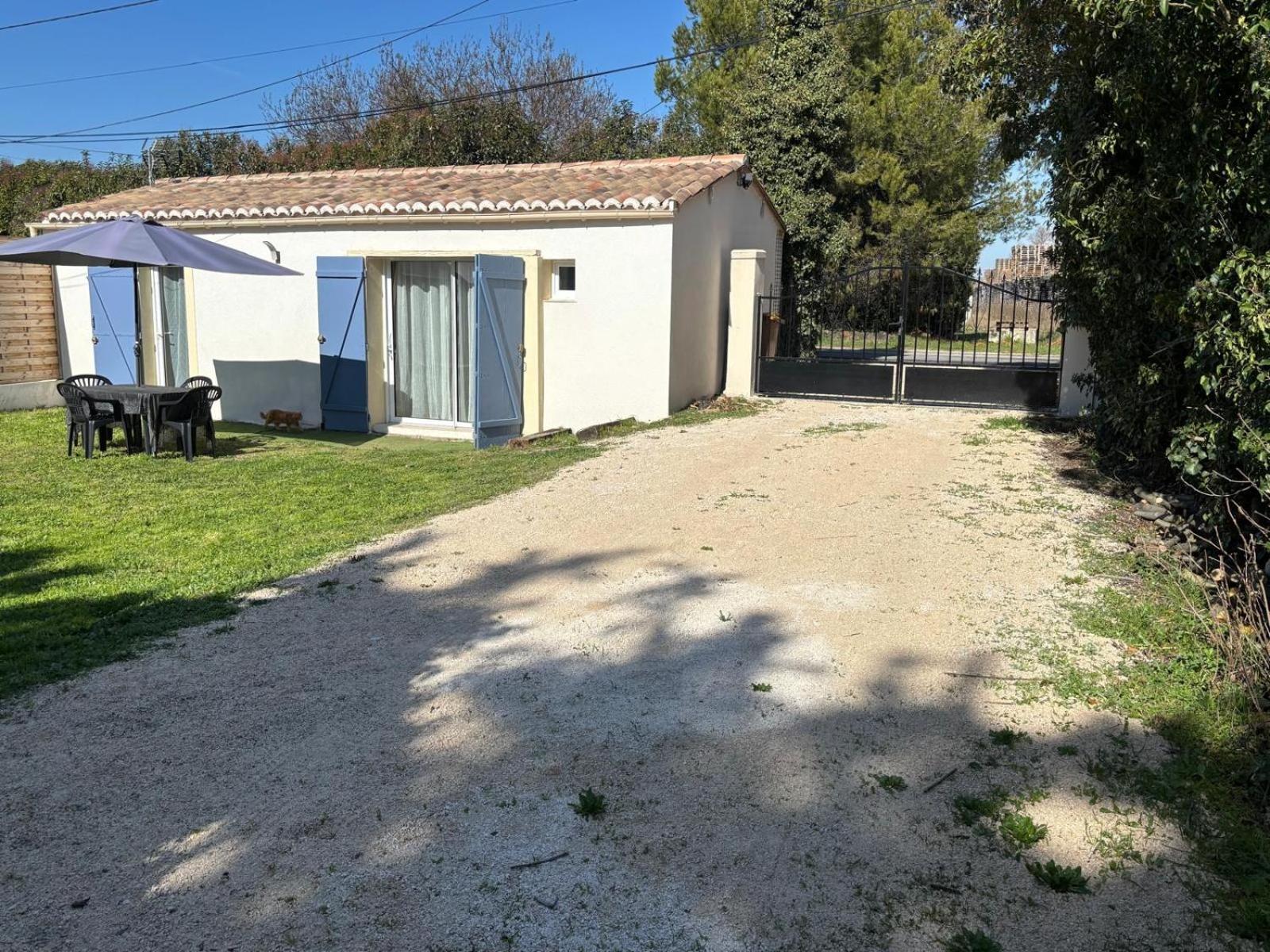 Maison De Vacances En Campagne Cavaillon Exteriér fotografie