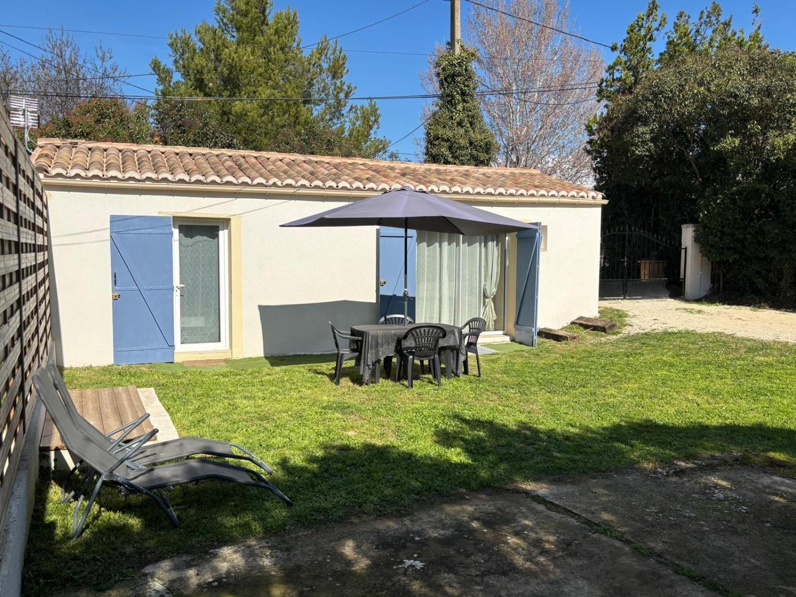 Maison De Vacances En Campagne Cavaillon Exteriér fotografie